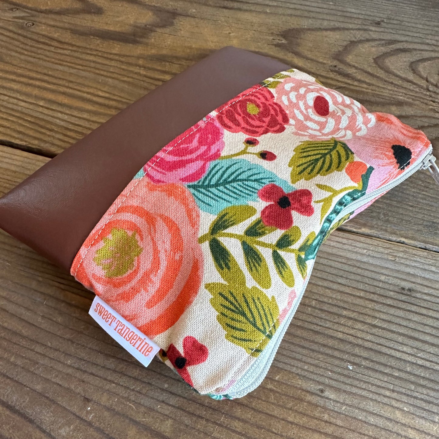 SUMMER FLORAL ZIPPER POUCH