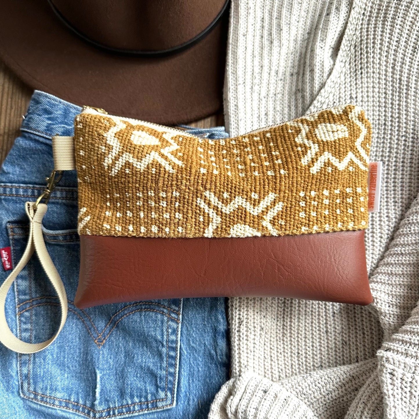 MUDCLOTH WRISTLET - Ochre